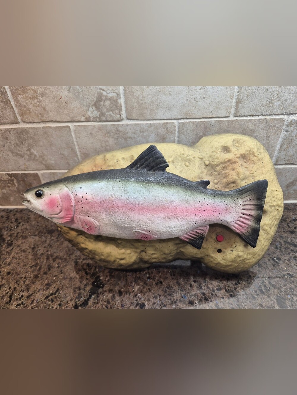 Gemmy 1999 Travis The Singing Trout Rainbow Trout, Sings And Moves